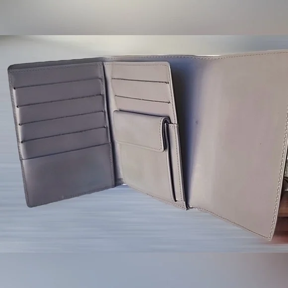 Louis Vuitton  Epi Portefeuille Elastic Tri FoldW/ BOX AND DUST BAGlike new1250$ - Picture 5 of 6